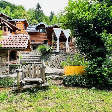 Villa Kuca Za Odmor Bajka Jastrebarsko Exterior foto